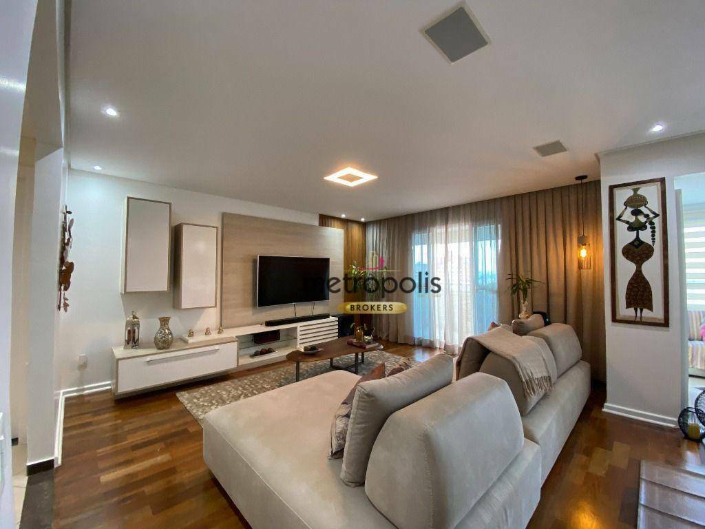 Apartamento à venda com 4 quartos, 221m² - Foto 11