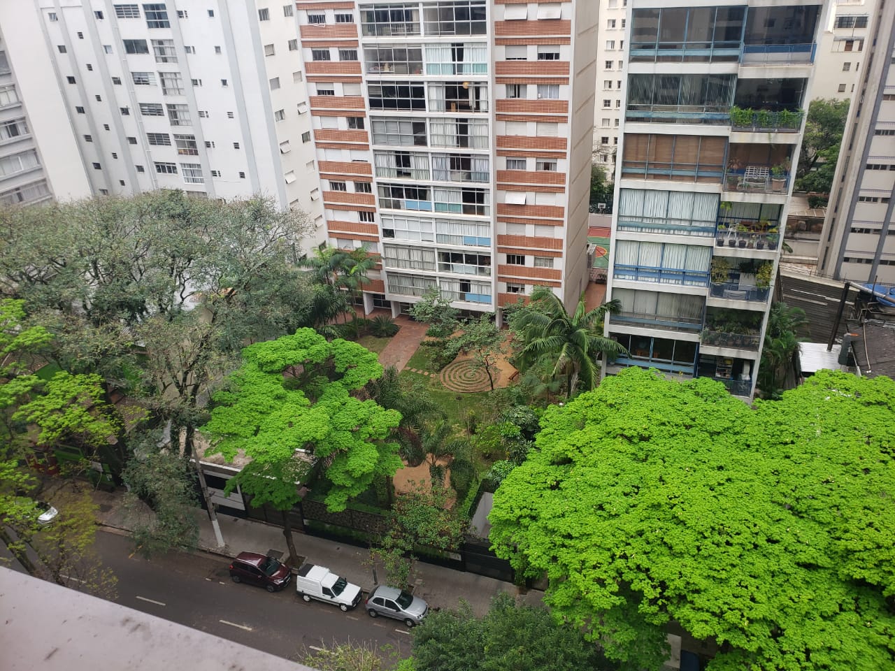 Apartamento à venda com 4 quartos, 160m² - Foto 2