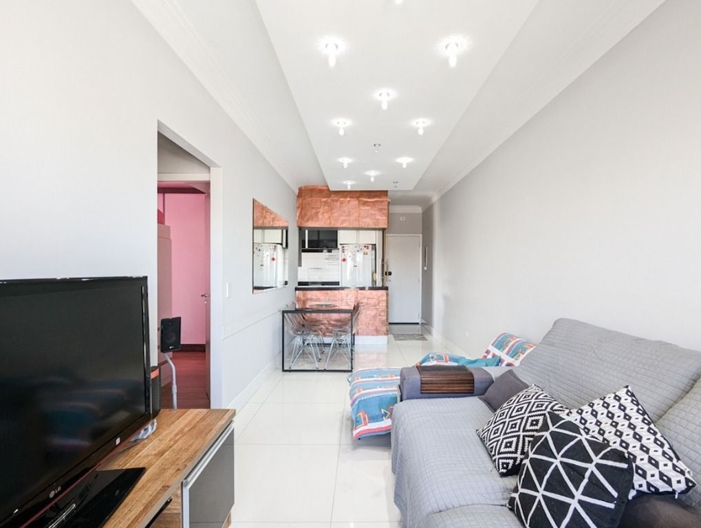 Apartamento à venda com 2 quartos, 67m² - Foto 2