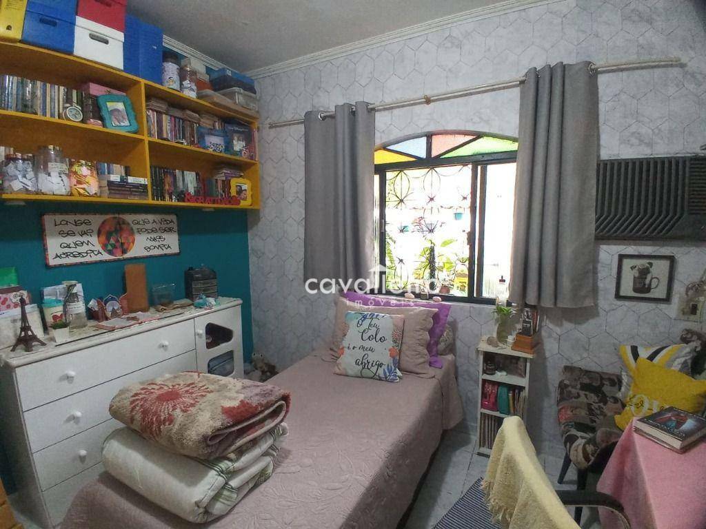 Casa à venda com 4 quartos, 300m² - Foto 16