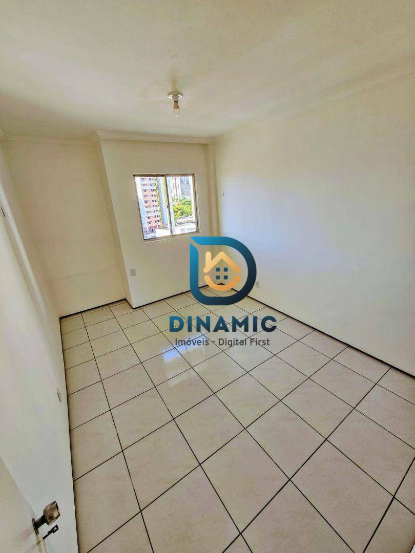 Apartamento à venda com 3 quartos, 112m² - Foto 11