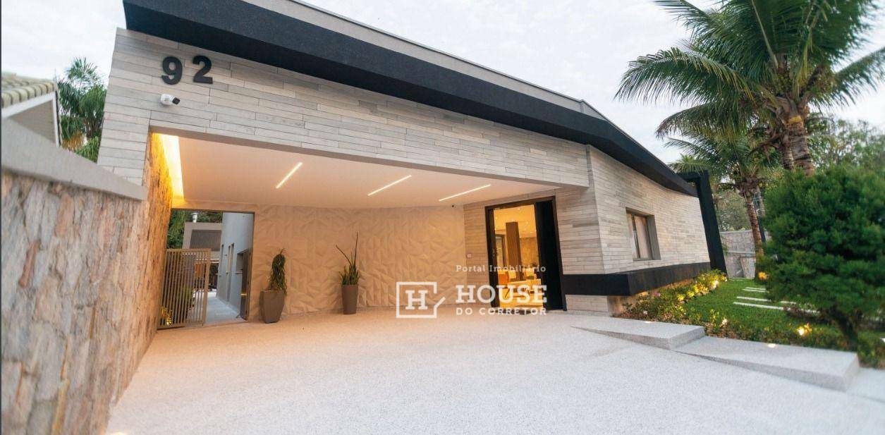 Casa de Condomínio à venda com 6 quartos, 327m² - Foto 1