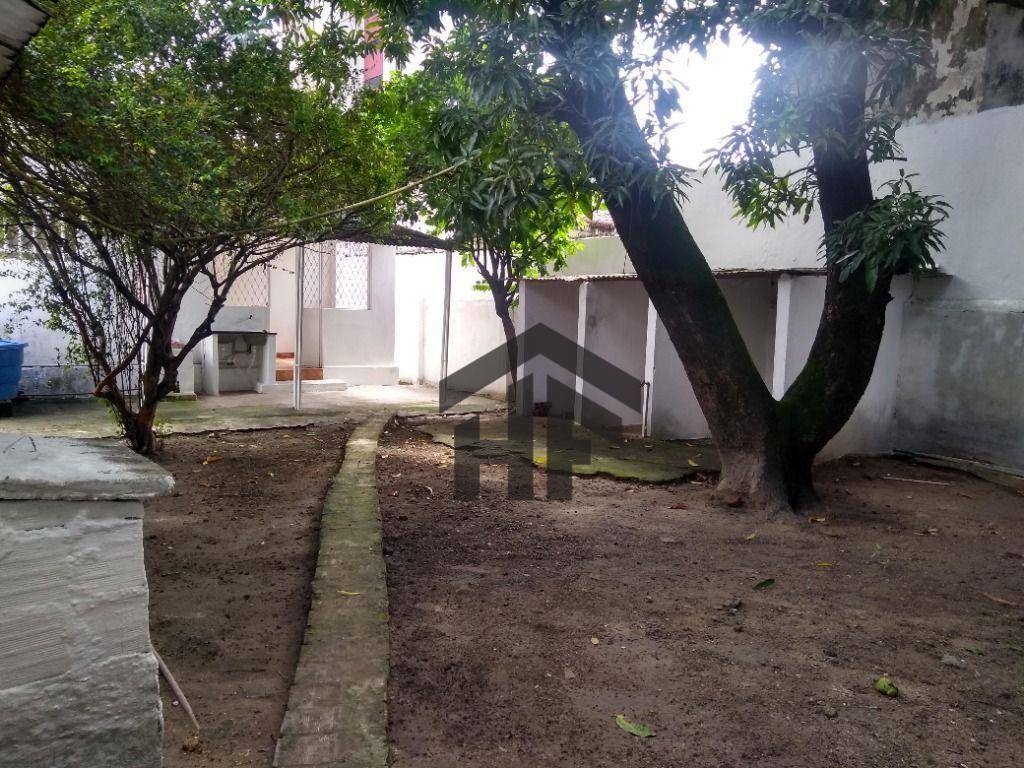 Casa à venda com 3 quartos, 150m² - Foto 4