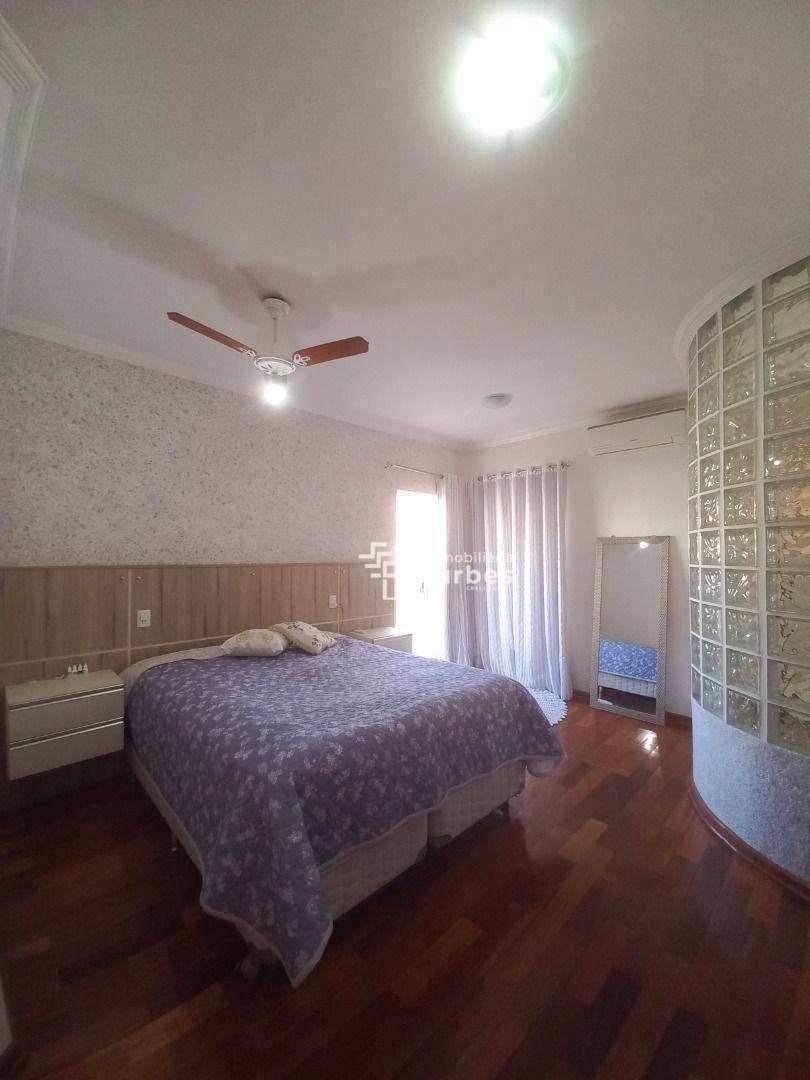 Casa à venda com 3 quartos, 347m² - Foto 41