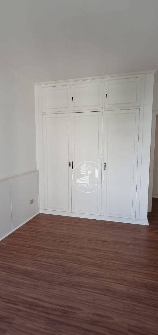 Apartamento à venda com 3 quartos, 256m² - Foto 24