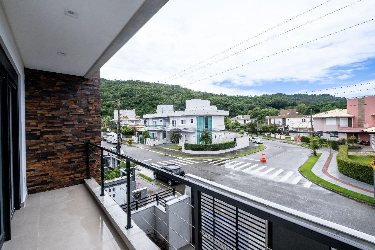 Sobrado à venda com 3 quartos, 234m² - Foto 5