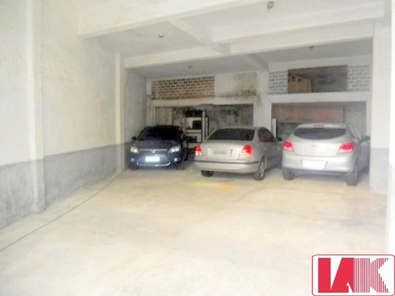 Apartamento à venda com 3 quartos, 150m² - Foto 1