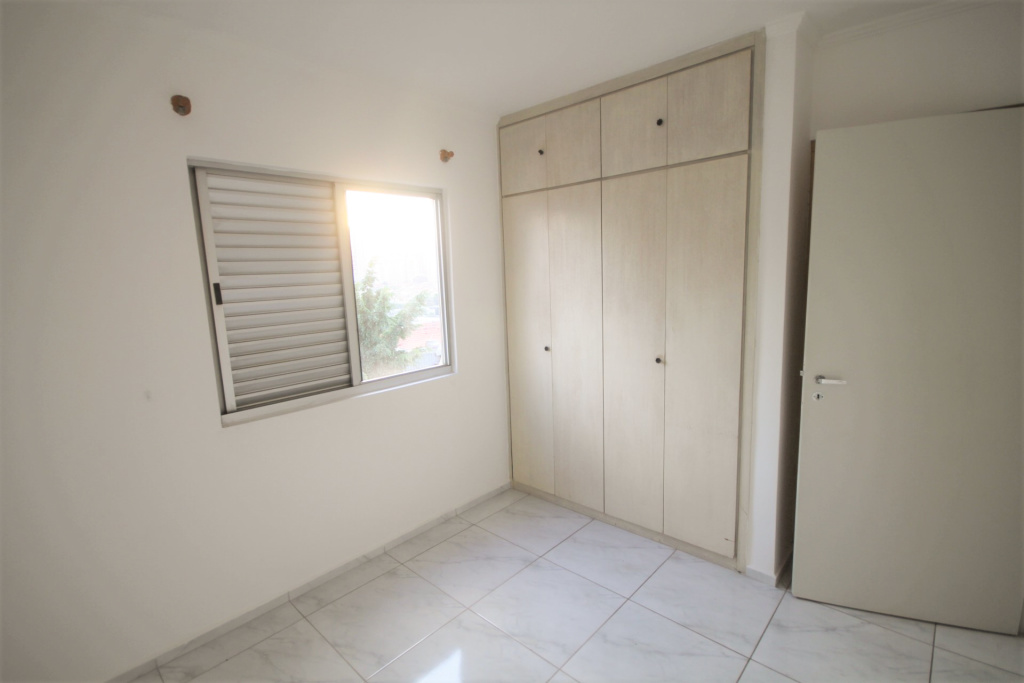 Apartamento à venda com 2 quartos, 55m² - Foto 2