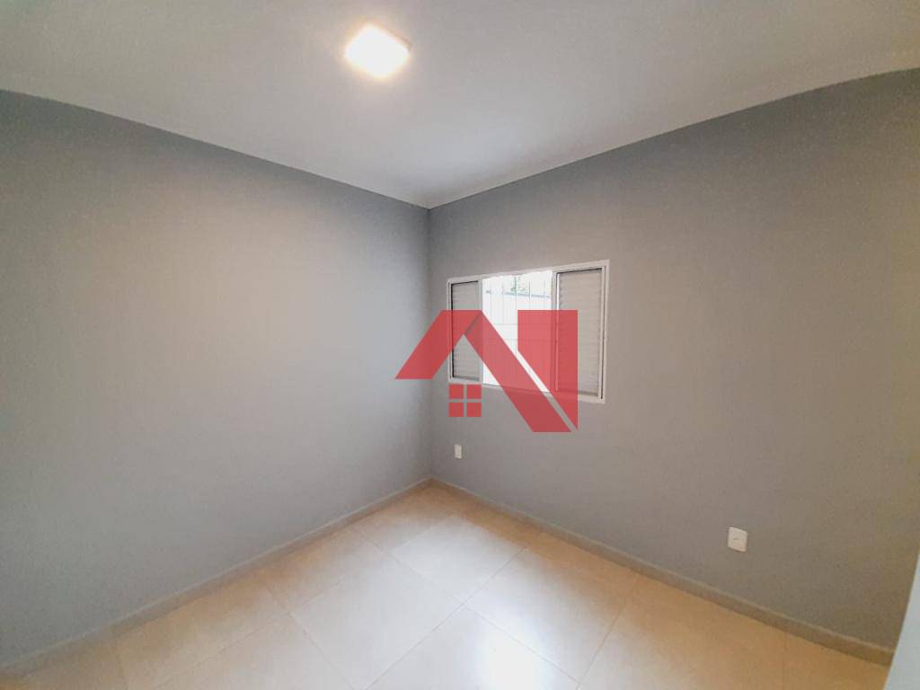 Casa à venda com 3 quartos, 88m² - Foto 2