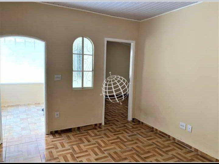 Casa à venda com 3 quartos, 200m² - Foto 11