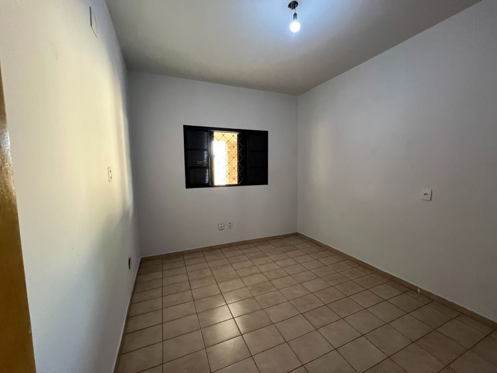 Casa à venda com 3 quartos, 217m² - Foto 10