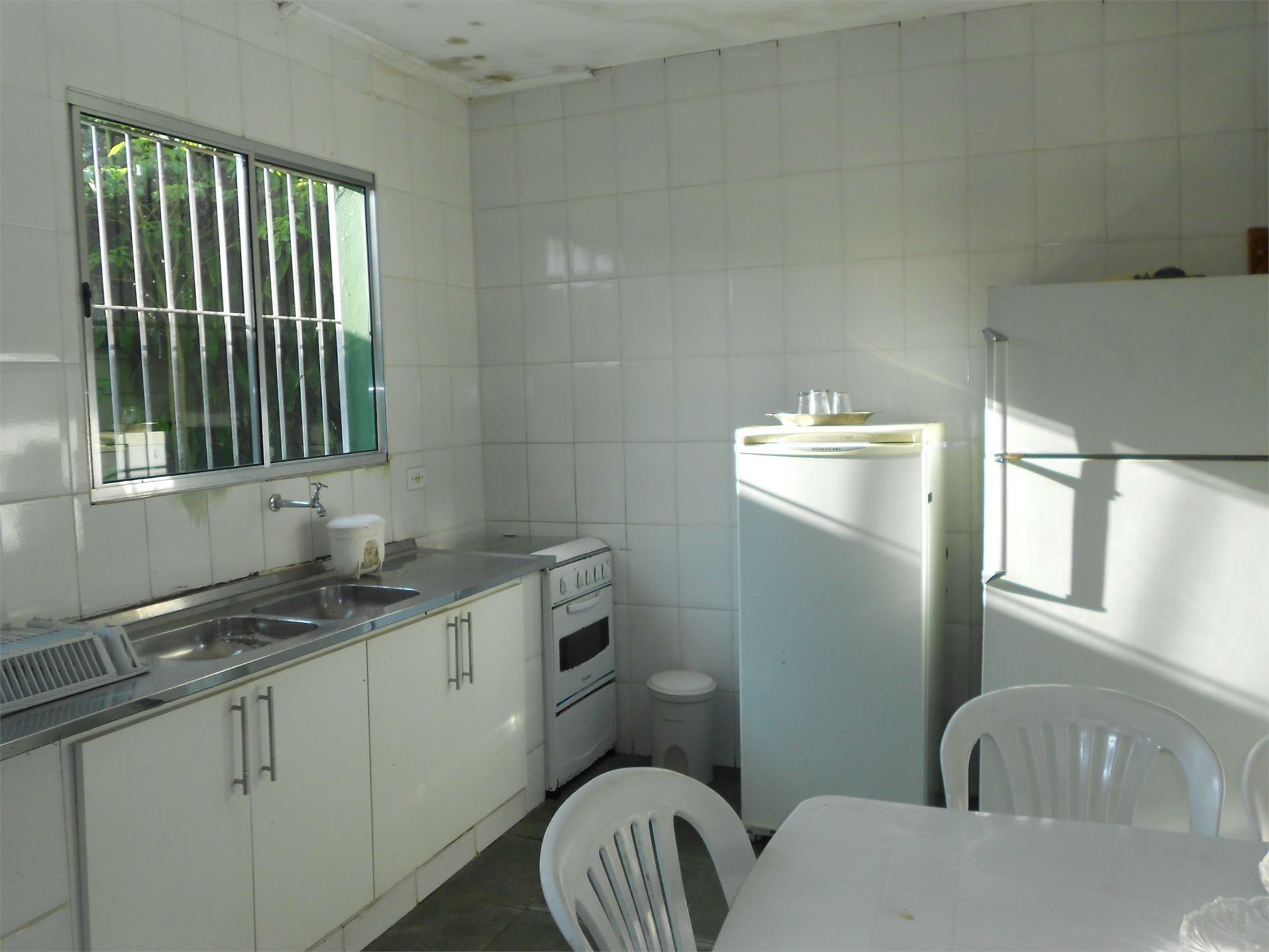 Casa para alugar com 3 quartos, 300m² - Foto 18