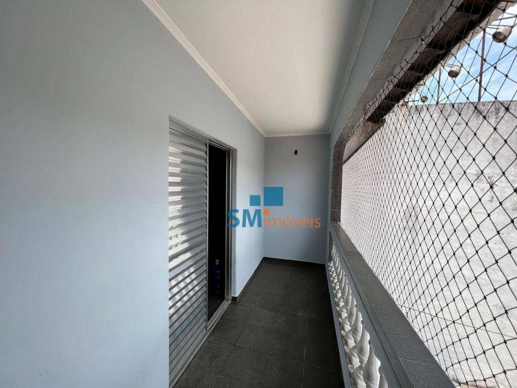 Sobrado à venda com 3 quartos, 250m² - Foto 13