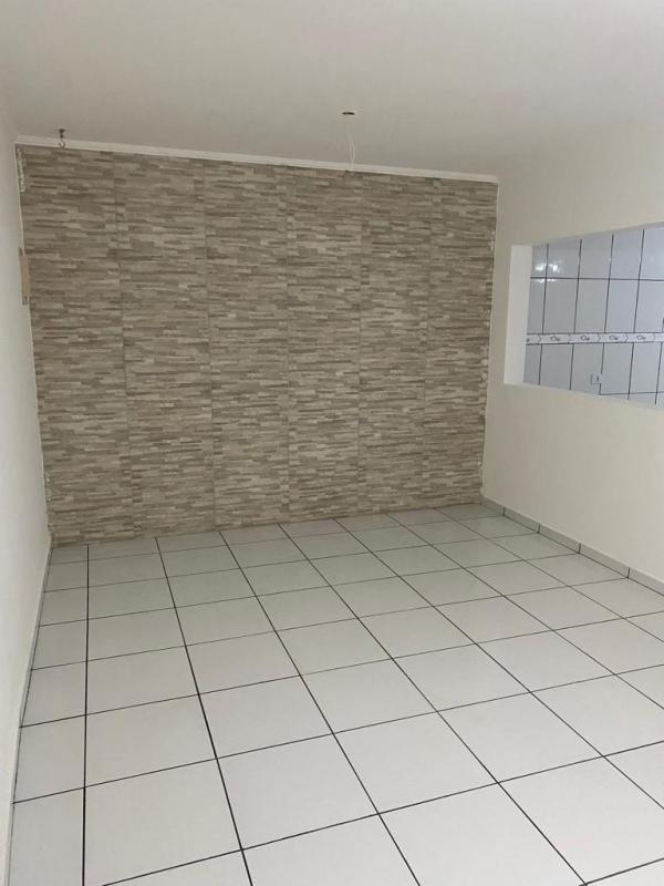 Sobrado à venda com 3 quartos, 104m² - Foto 2