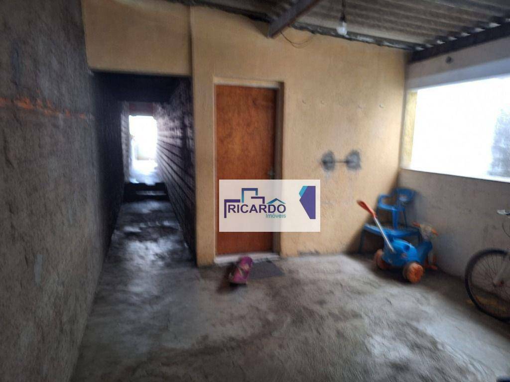 Sobrado à venda com 3 quartos, 229m² - Foto 13