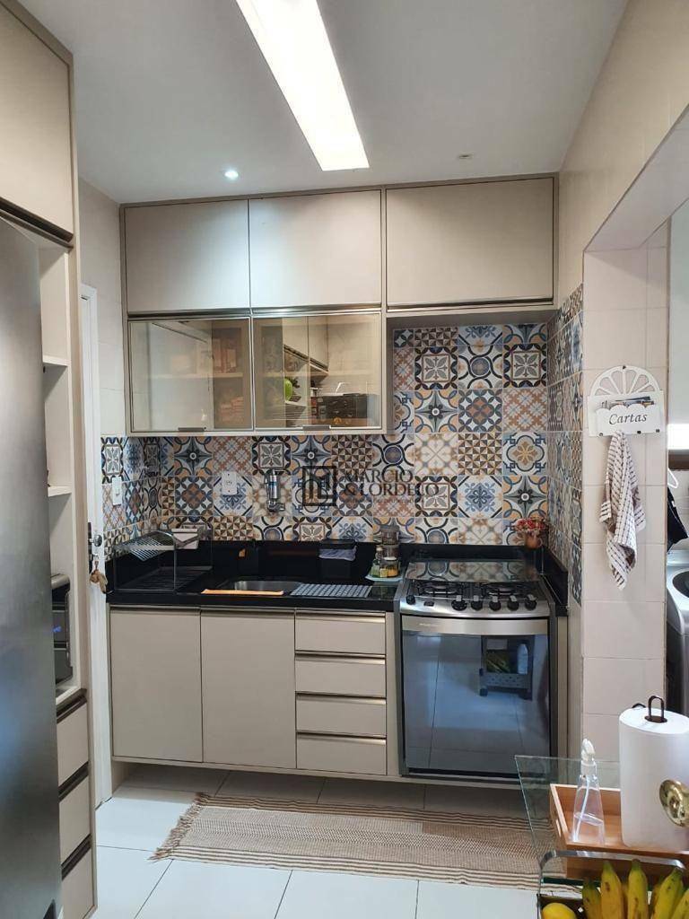 Apartamento à venda com 2 quartos, 74m² - Foto 12