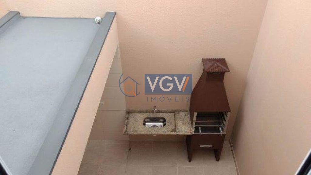 Casa à venda com 3 quartos, 120m² - Foto 2