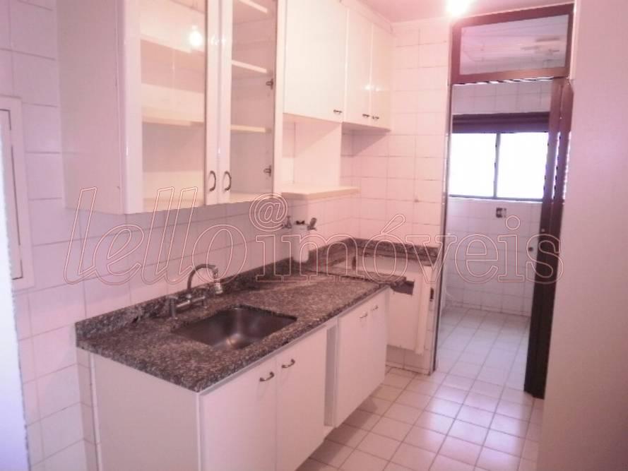 Apartamento para alugar com 2 quartos, 90m² - Foto 15