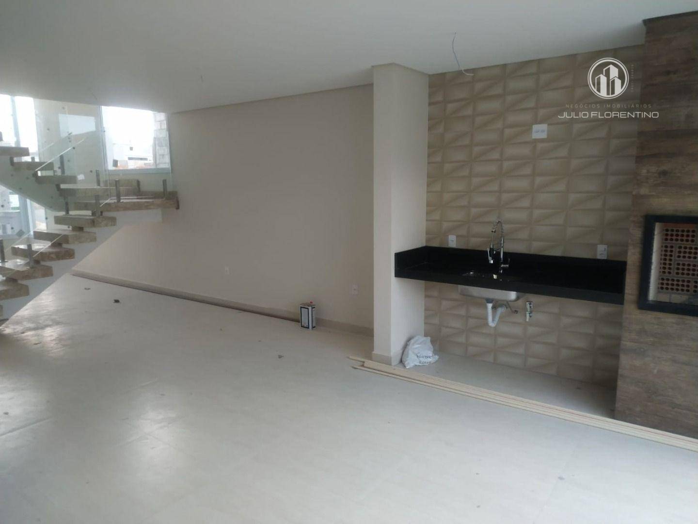 Sobrado à venda com 3 quartos, 215m² - Foto 4