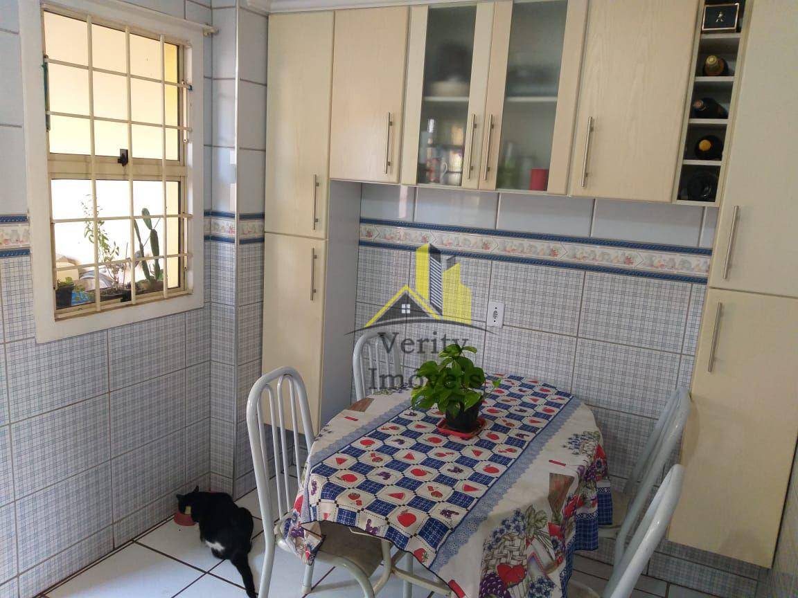 Sobrado à venda com 2 quartos, 60m² - Foto 5