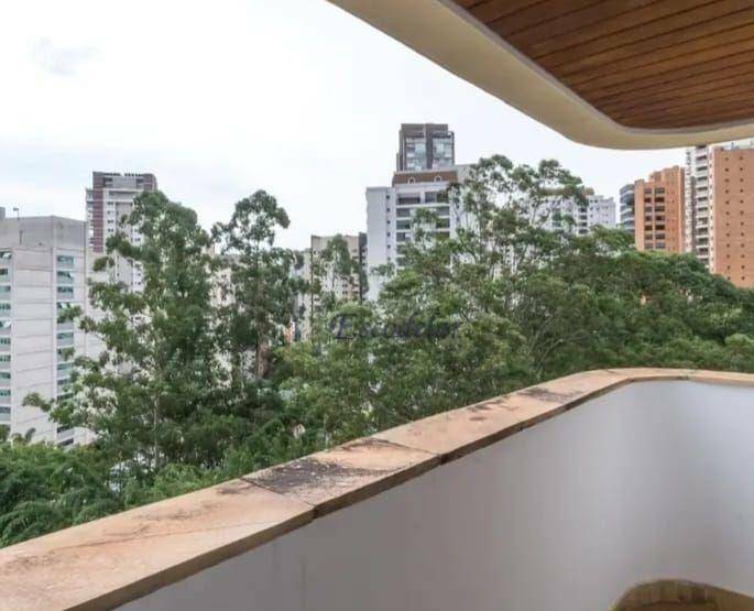 Apartamento à venda com 4 quartos, 370m² - Foto 14