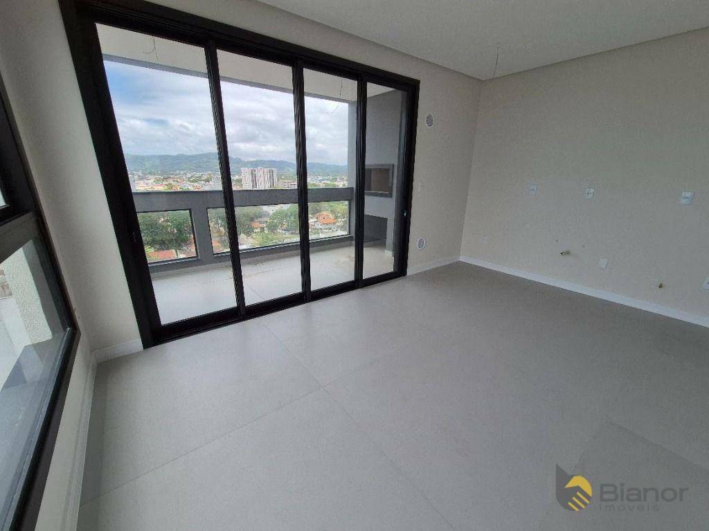 Apartamento, 3 quartos, 140 m² - Foto 2