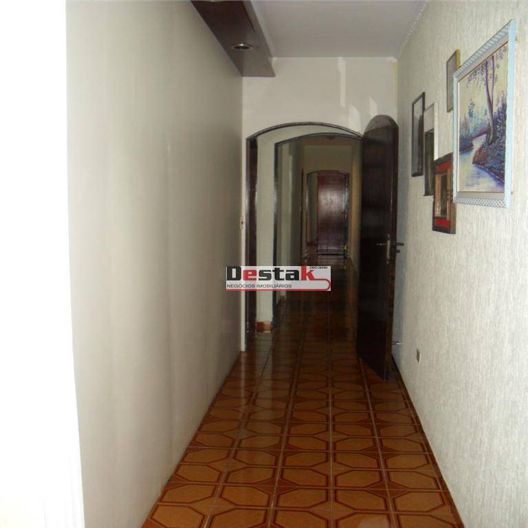 Sobrado à venda com 4 quartos, 200m² - Foto 23