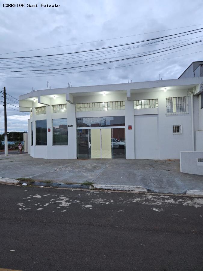 Conjunto Comercial-Sala para alugar com 1 quarto, 230m² - Foto 15