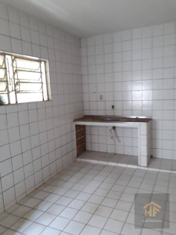 Casa à venda com 3 quartos, 228m² - Foto 19