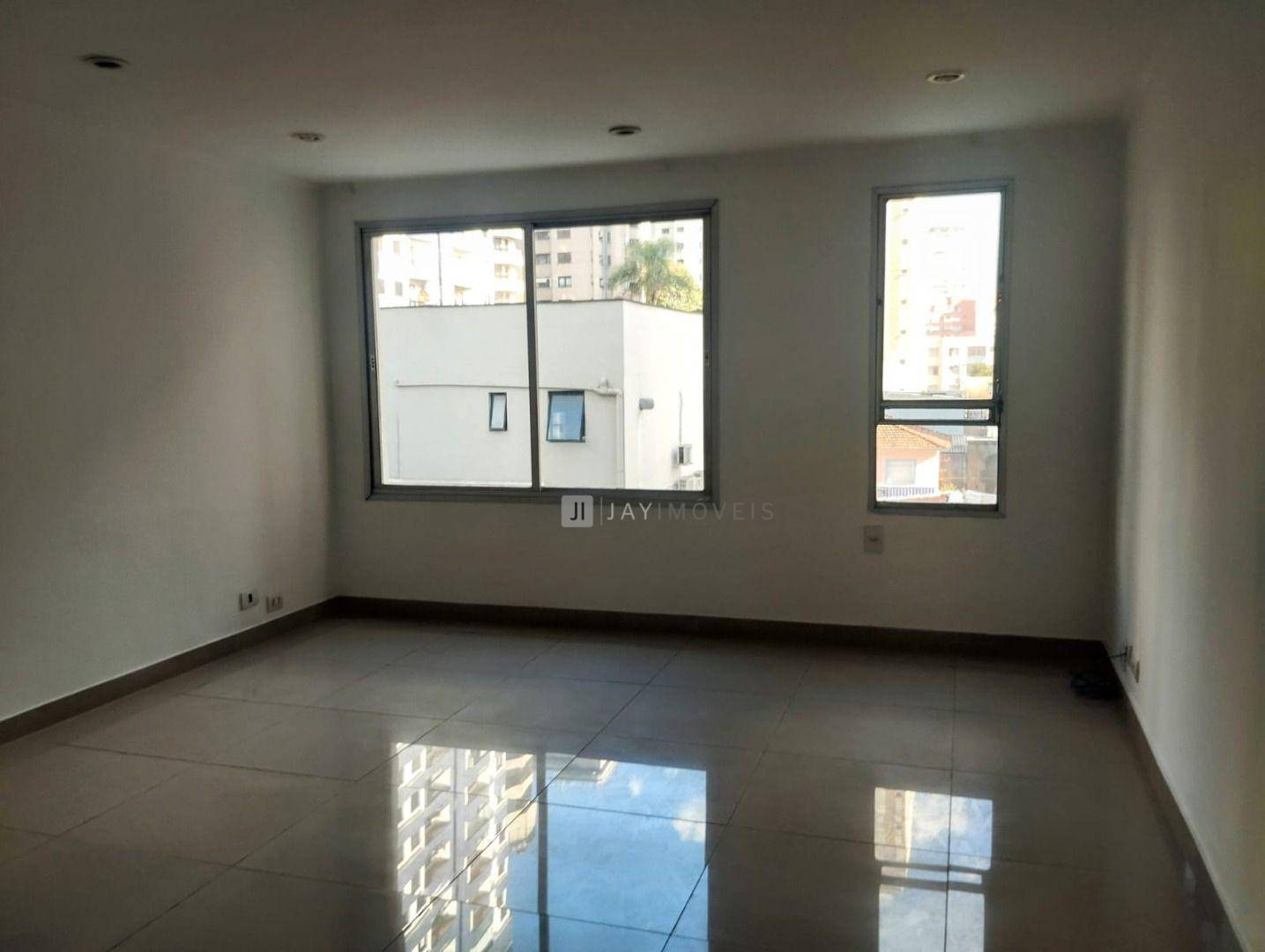 Apartamento à venda com 3 quartos, 101m² - Foto 2