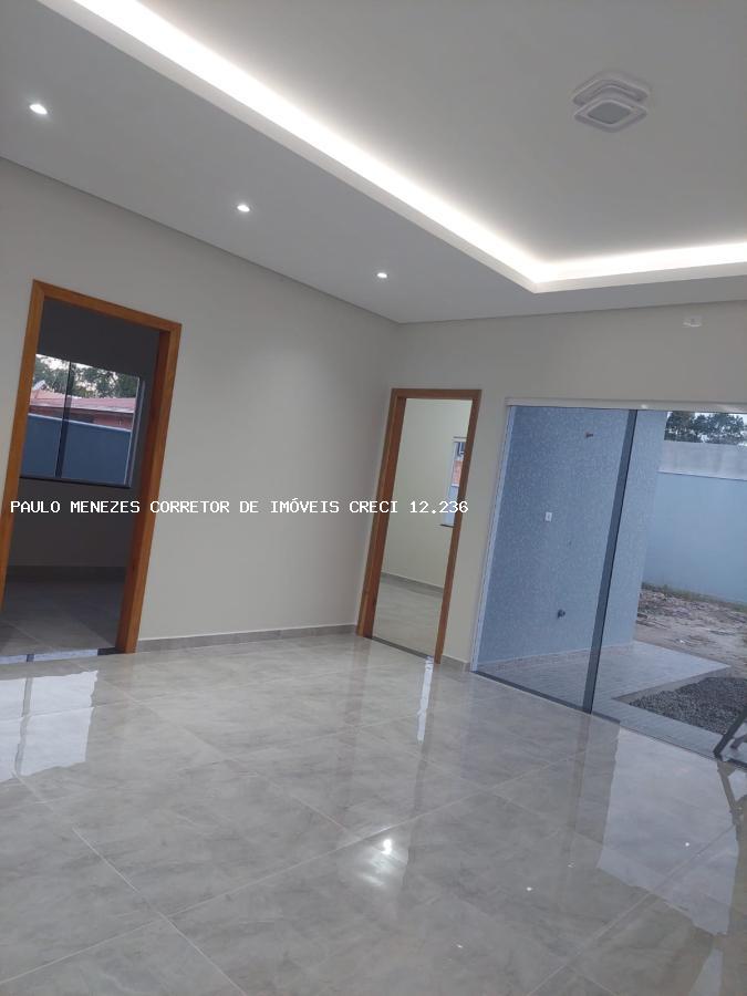 Casa à venda com 3 quartos, 360m² - Foto 3