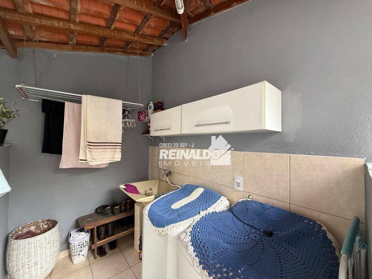 Casa à venda com 3 quartos, 71m² - Foto 13