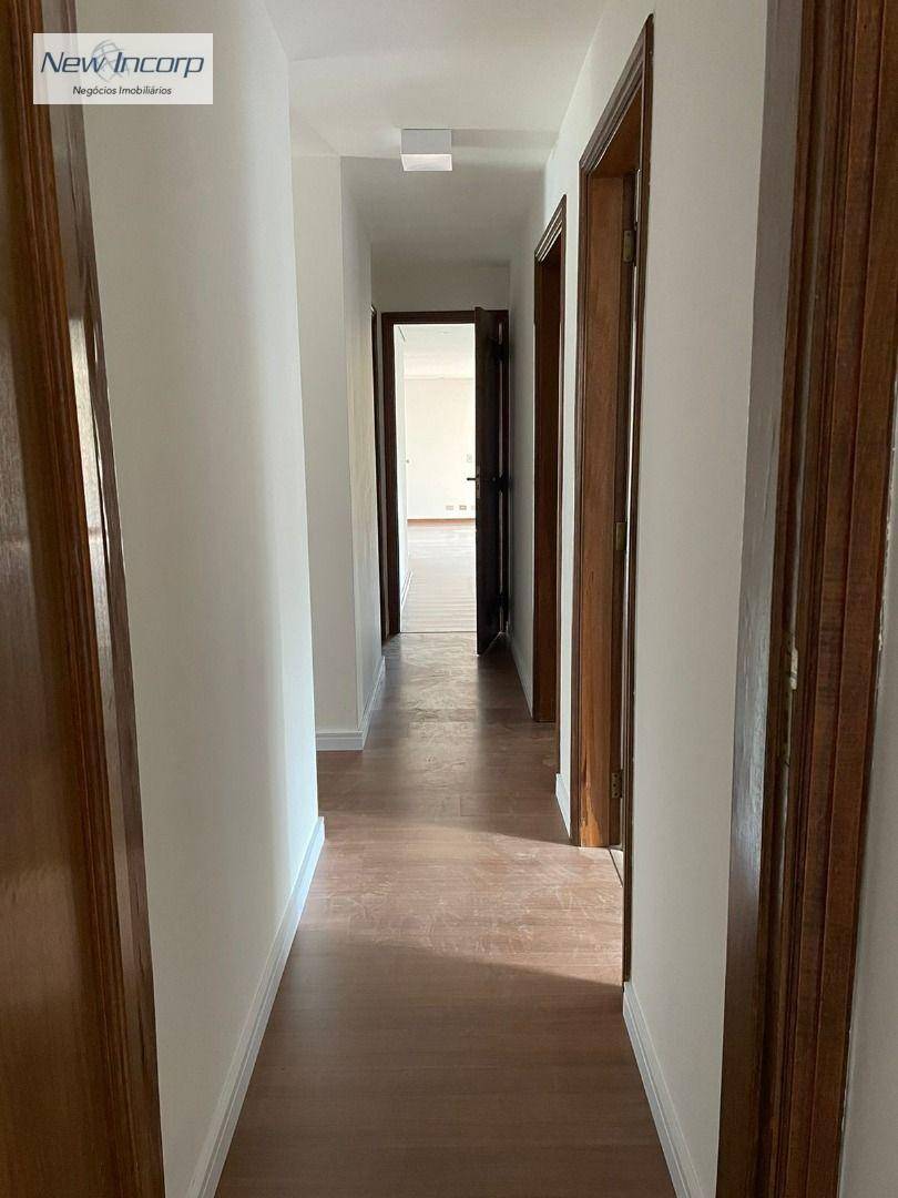 Apartamento à venda com 4 quartos, 190m² - Foto 4