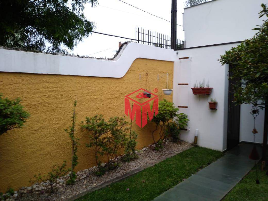 Casa à venda com 3 quartos, 197m² - Foto 6