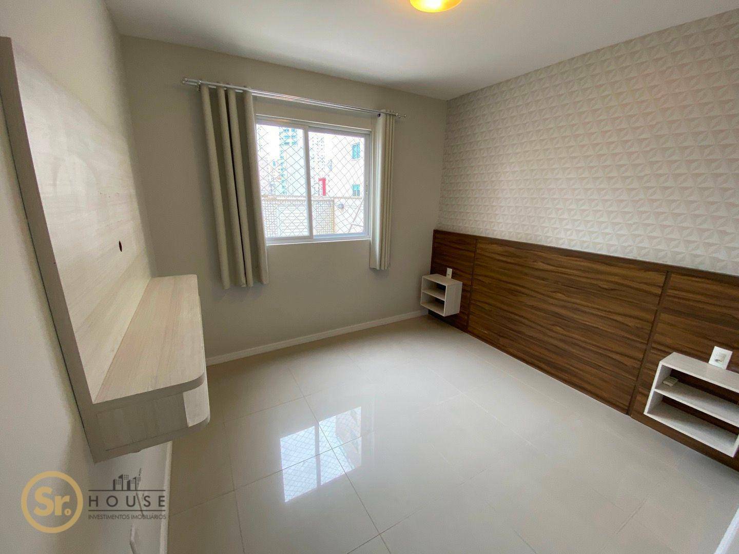 Apartamento à venda com 3 quartos, 160m² - Foto 14