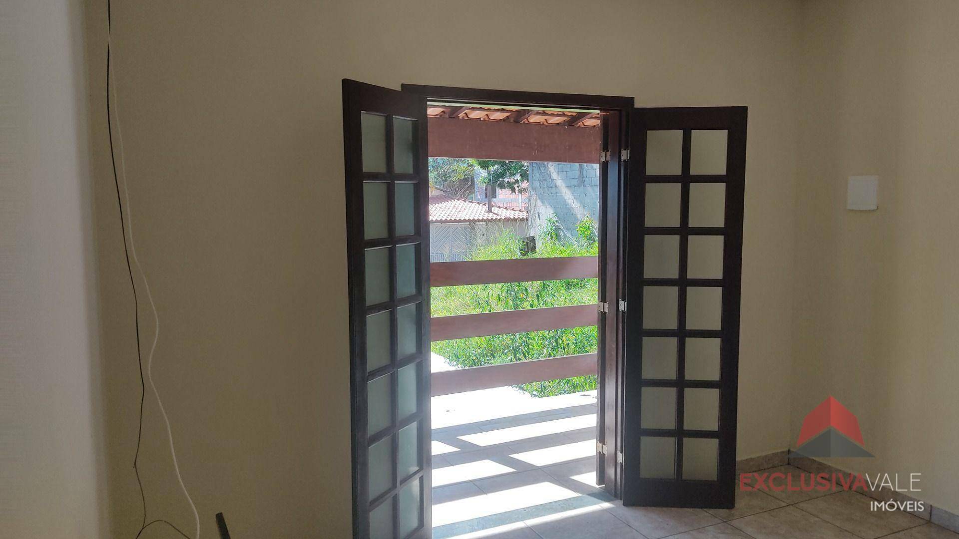 Casa à venda com 2 quartos, 90m² - Foto 12