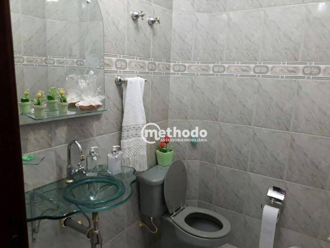 Casa à venda com 4 quartos, 286m² - Foto 14