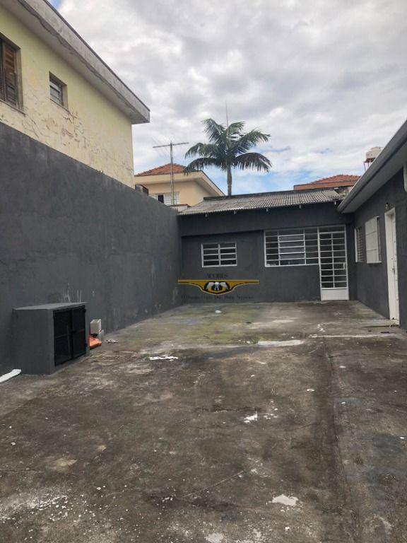 Casa para alugar com 4 quartos, 180m² - Foto 3