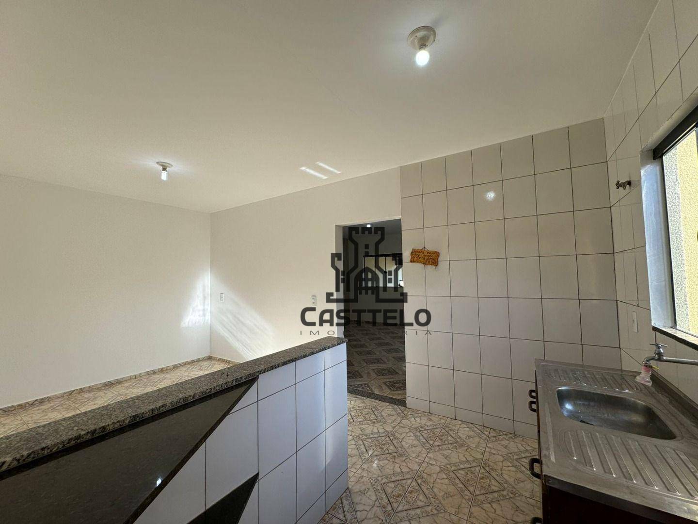 Casa à venda com 2 quartos, 80m² - Foto 10