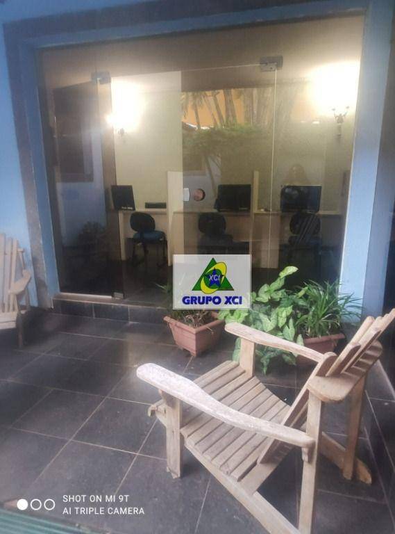 Casa à venda e aluguel com 3 quartos, 400m² - Foto 60