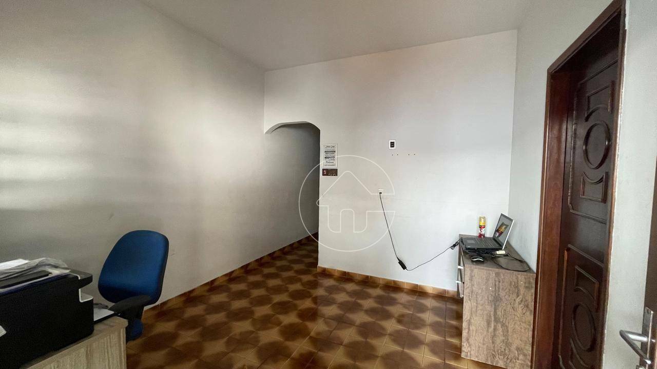 Casa à venda com 3 quartos, 130m² - Foto 5