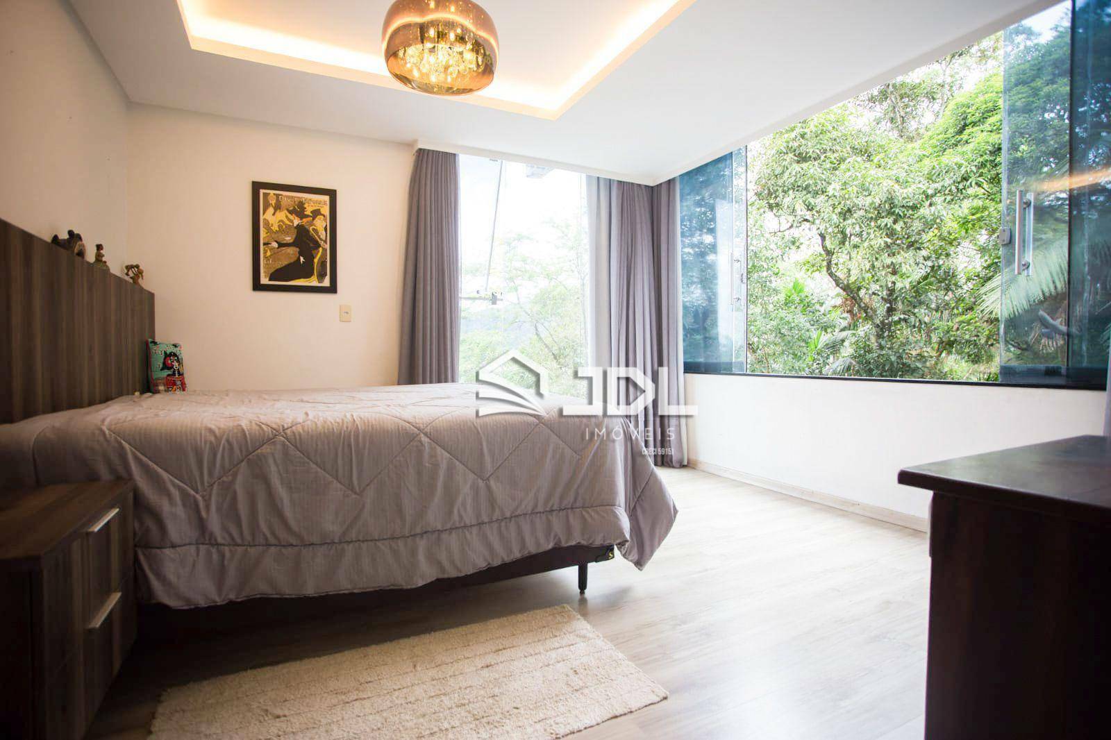 Casa de Condomínio à venda com 3 quartos, 288m² - Foto 17