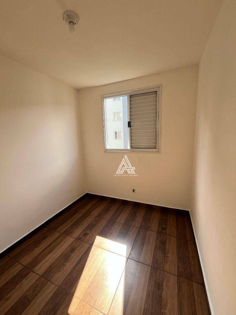 Apartamento para alugar com 2 quartos, 50m² - Foto 9