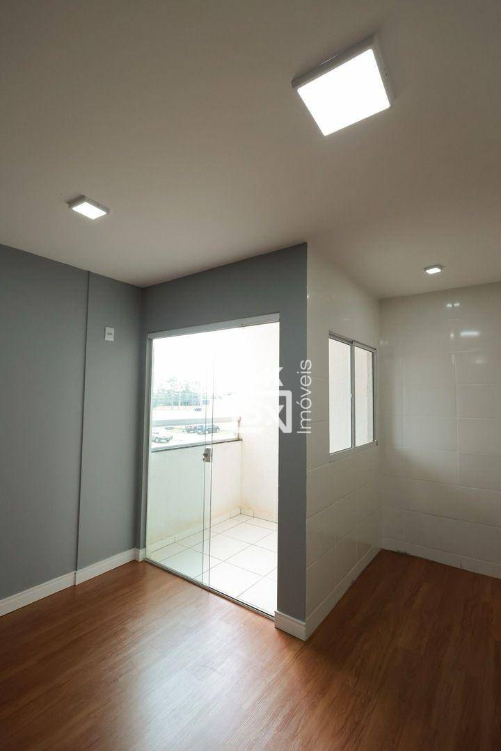 Apartamento à venda com 2 quartos, 51m² - Foto 4