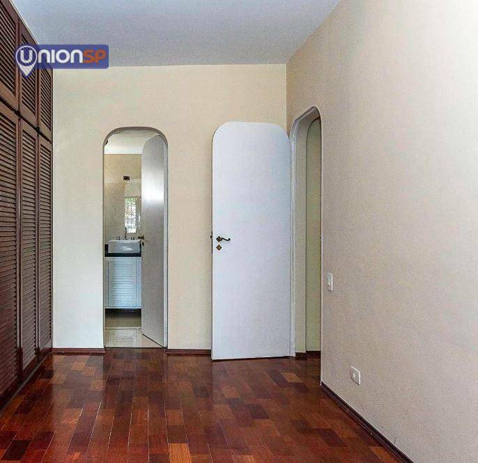 Apartamento à venda com 3 quartos, 120m² - Foto 8