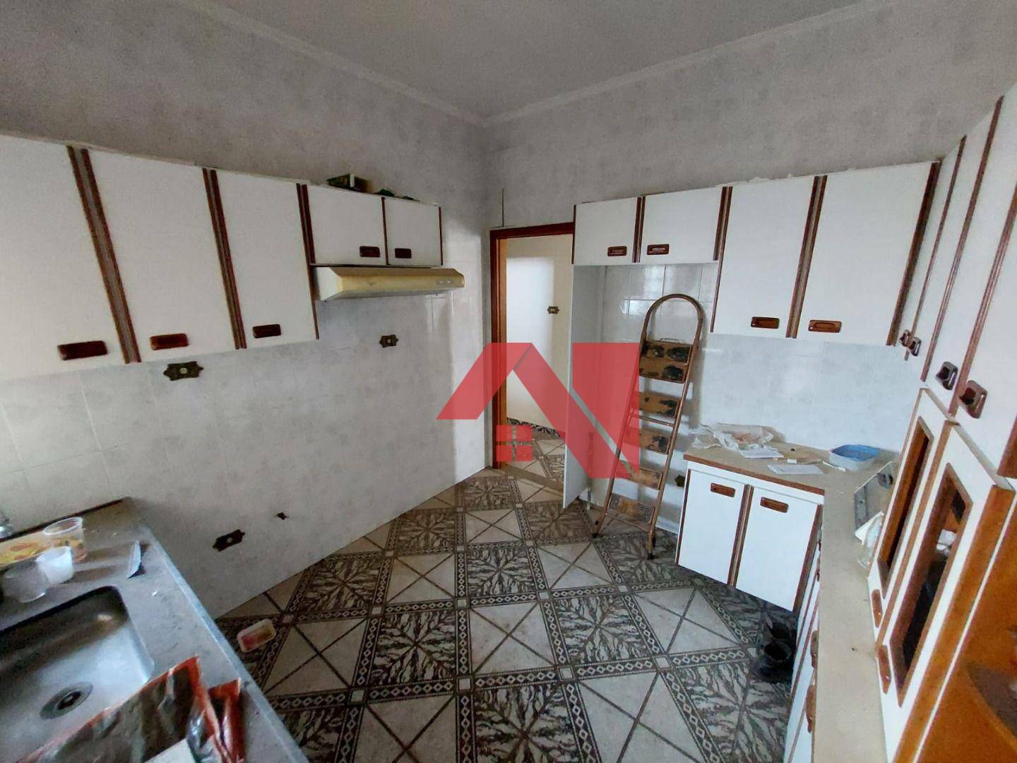 Casa à venda com 3 quartos, 200m² - Foto 10