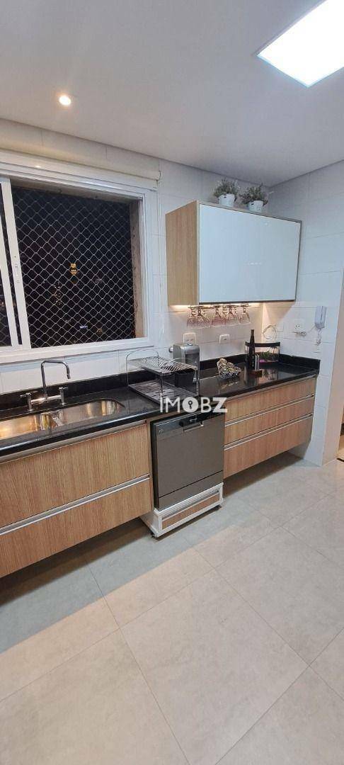 Apartamento à venda com 3 quartos, 141m² - Foto 18