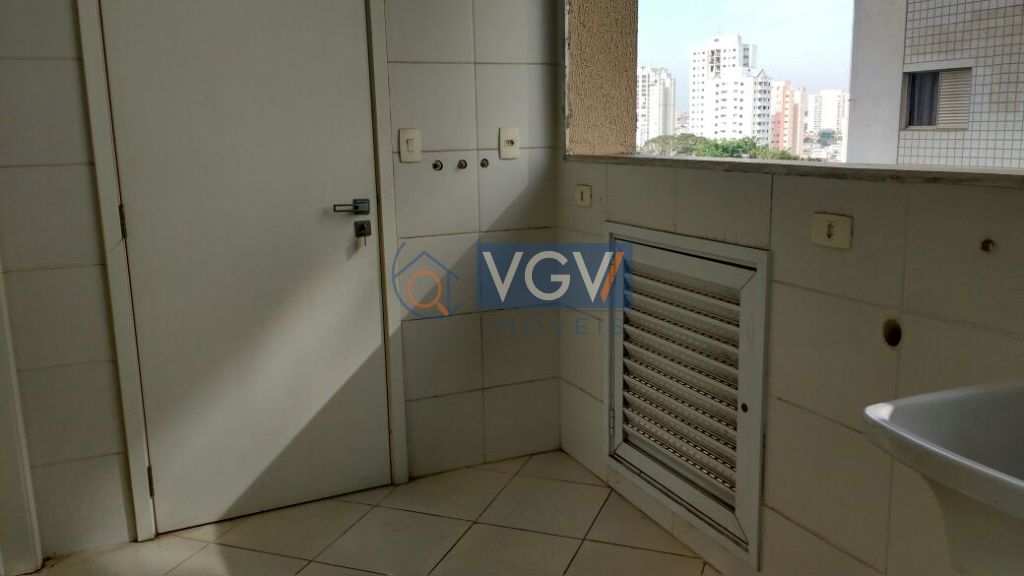 Apartamento à venda com 3 quartos, 144m² - Foto 8