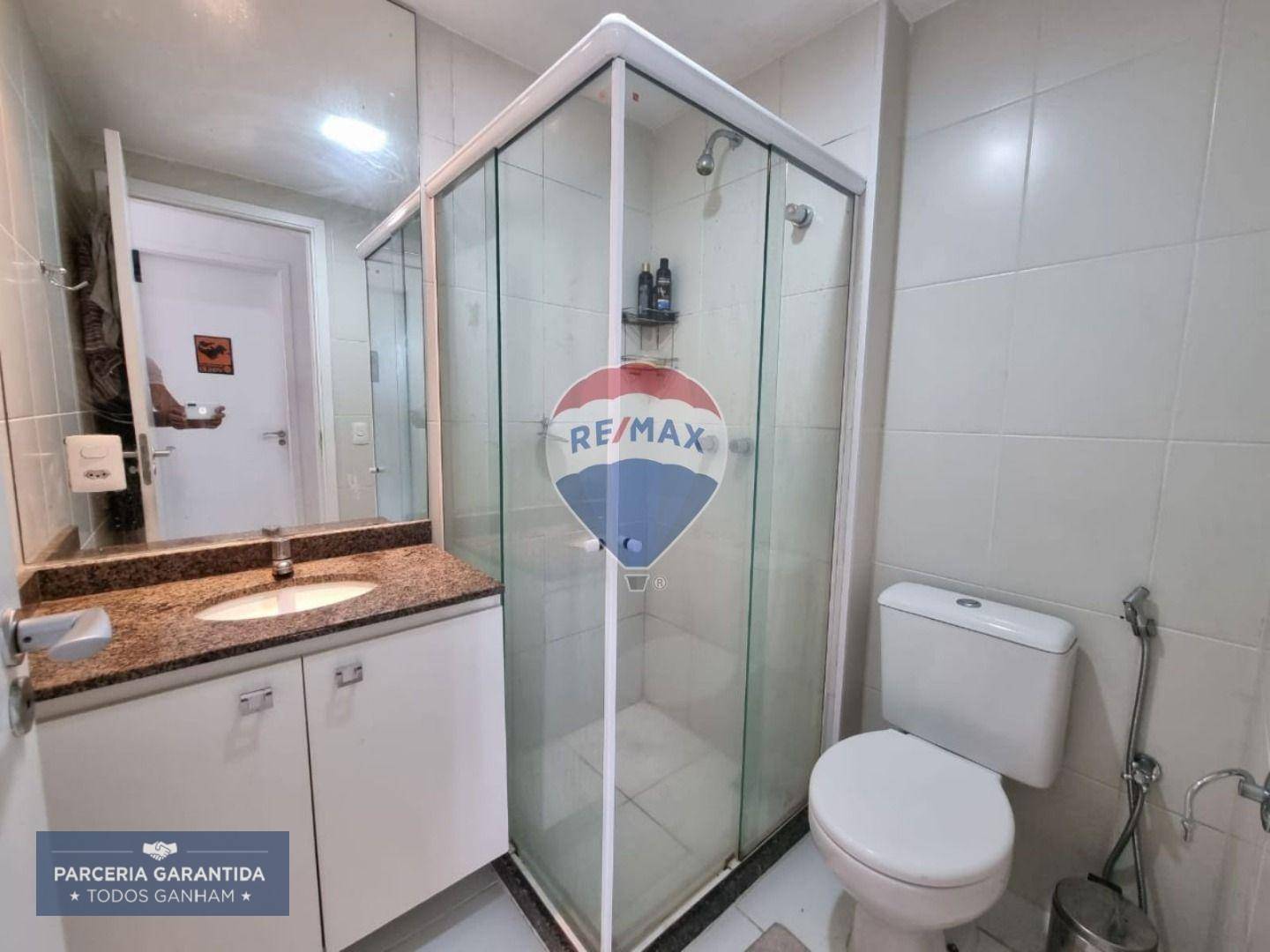 Apartamento à venda com 2 quartos, 75m² - Foto 12