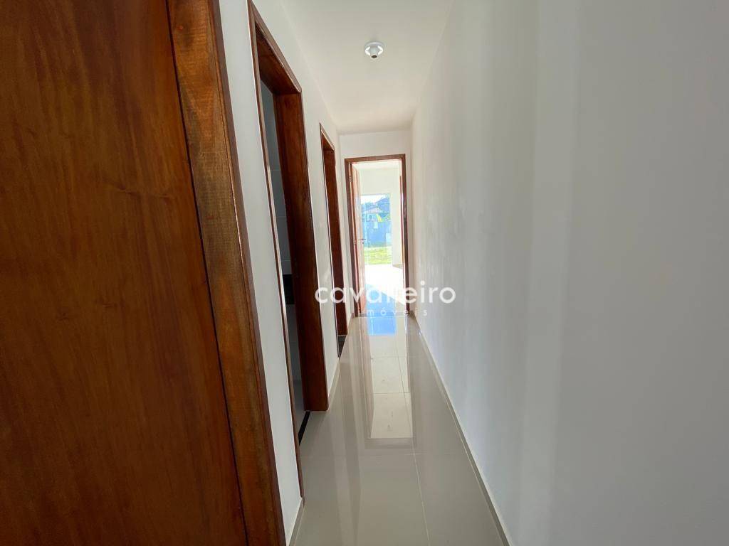 Casa à venda com 3 quartos, 98m² - Foto 13